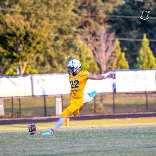 Moses Barker - Photo 1